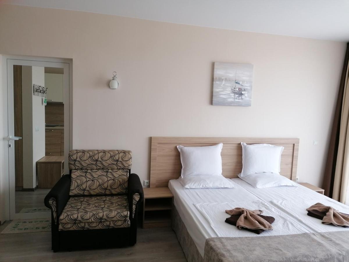 Apart Allure Dobi Aparthotel Primorsko Exterior photo