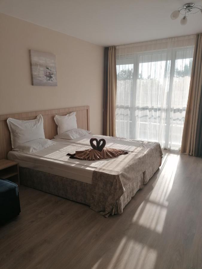 Apart Allure Dobi Aparthotel Primorsko Exterior photo
