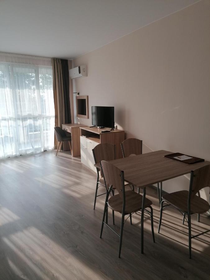 Apart Allure Dobi Aparthotel Primorsko Exterior photo