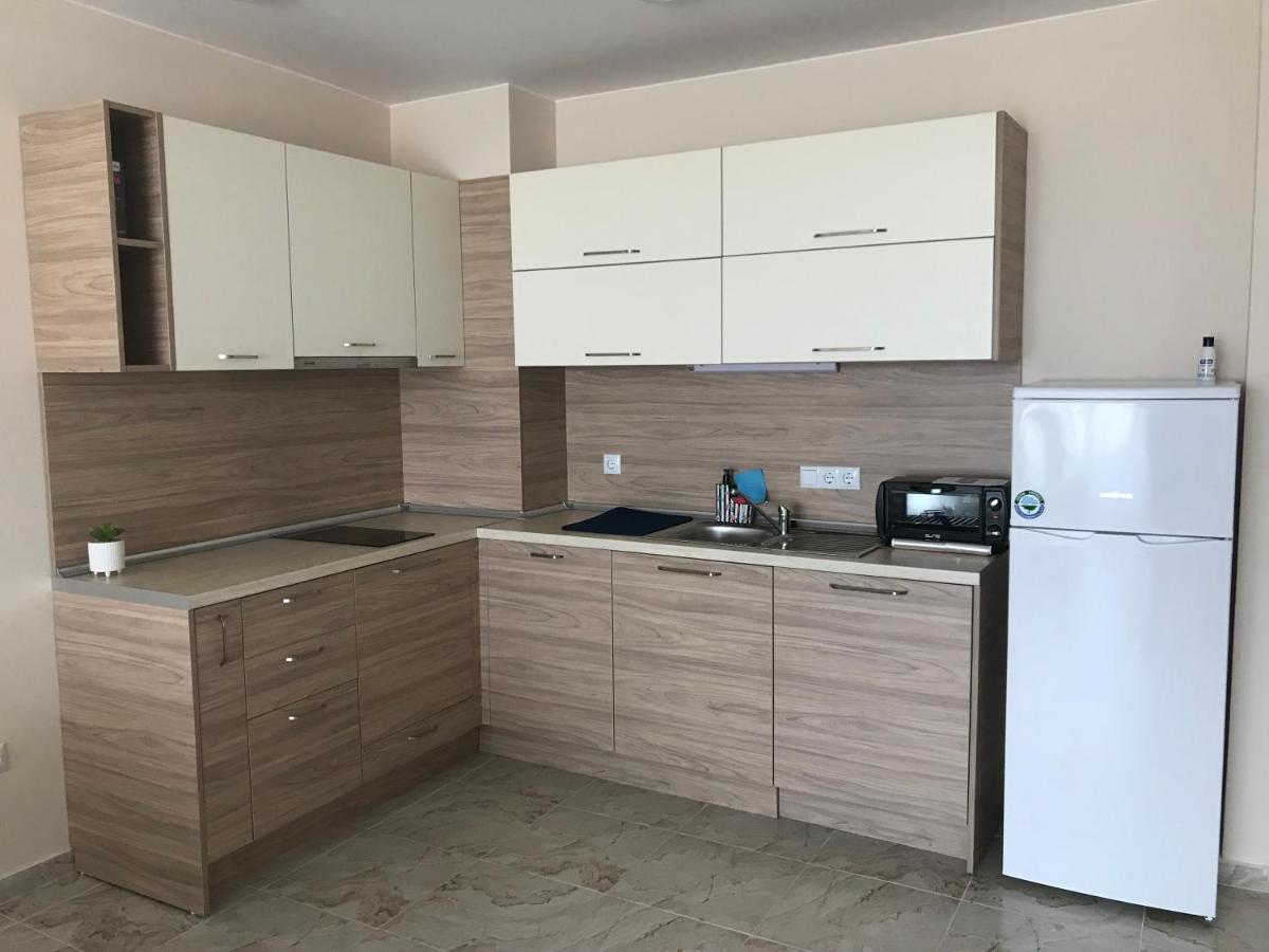 Apart Allure Dobi Aparthotel Primorsko Exterior photo